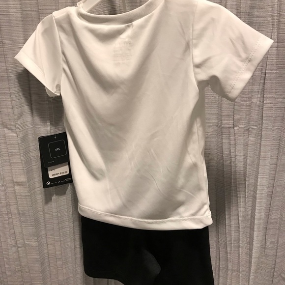 NIKE BOY SIZE 18 MONTHS 2 PIECE SET, MESS SHORTS & DRI FIT TEE 100% AWE SOME - Picture 5 of 8